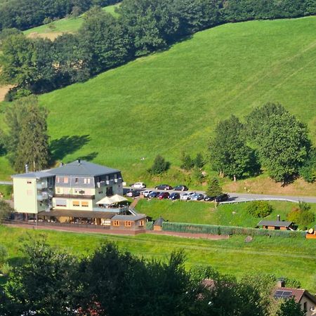 Hotel Gruener Baum Mit Restaurant & Wellness 奥伯岑特 外观 照片